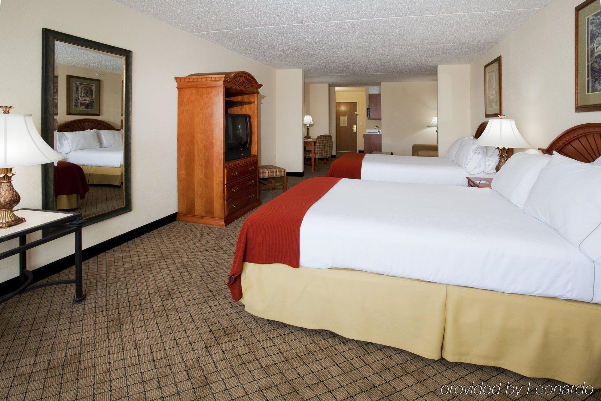 Holiday Inn Express Hotel & Suites Arcadia Room photo
